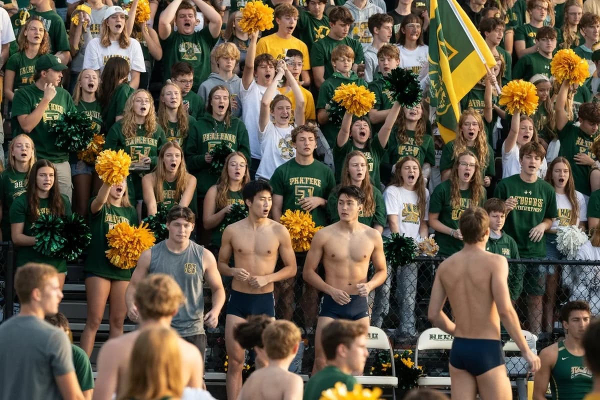 Varsity Boys Swimming vs Pinewood High School Photos photo 4